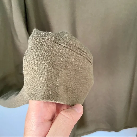 Forever 21 • Army Green Active Sweatshirt - Picture 7 of 13